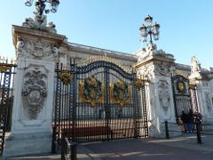 Buckingham Palast; am 26.10.1965 erhielten die Beatles hier den MBE von der Queen